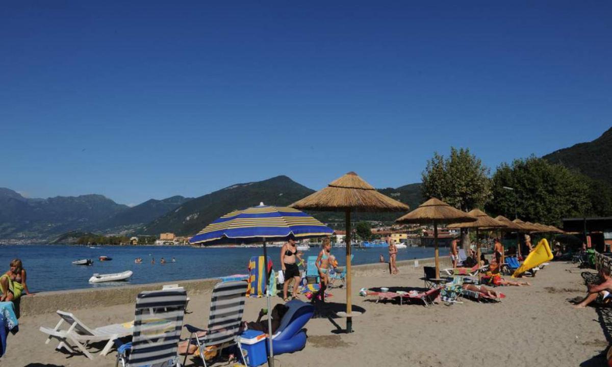 Estivo Premium Deluxe Mobile Homes On Camping Del Sole Village Iseo Eksteriør bilde